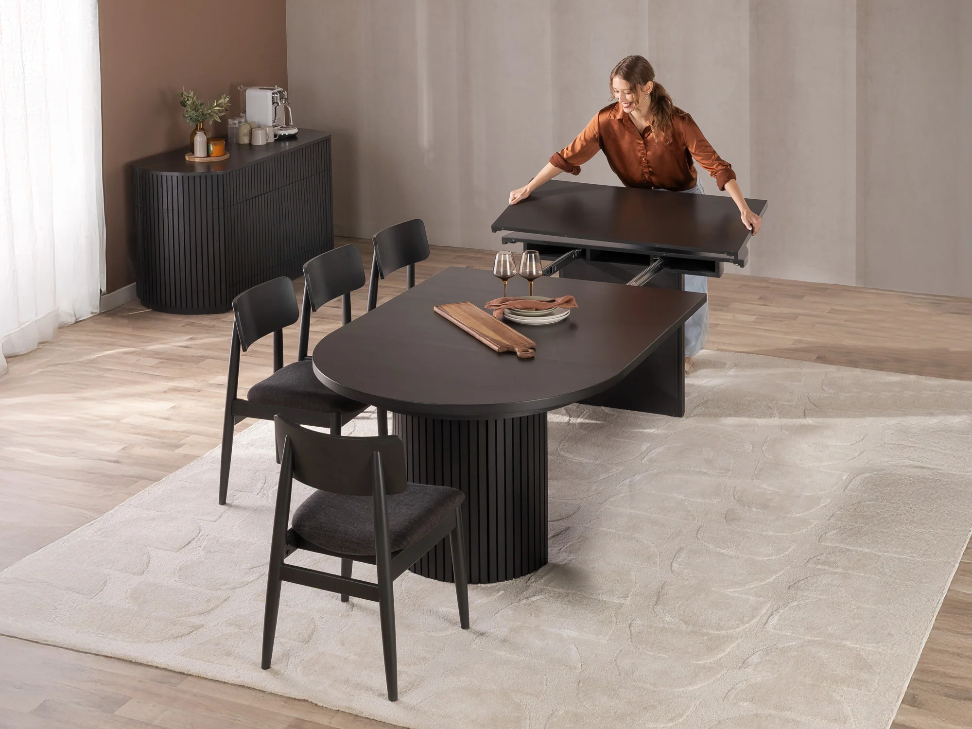 Round Dining Set - The Family - Image 4